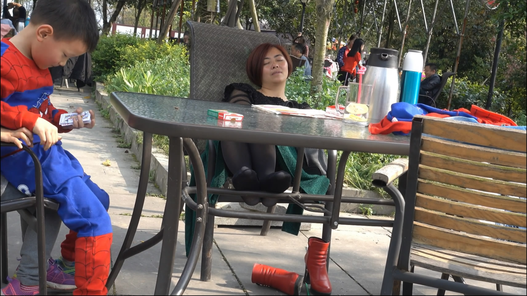 streetsnapnylon[00 00 00][20181205 223320 2]